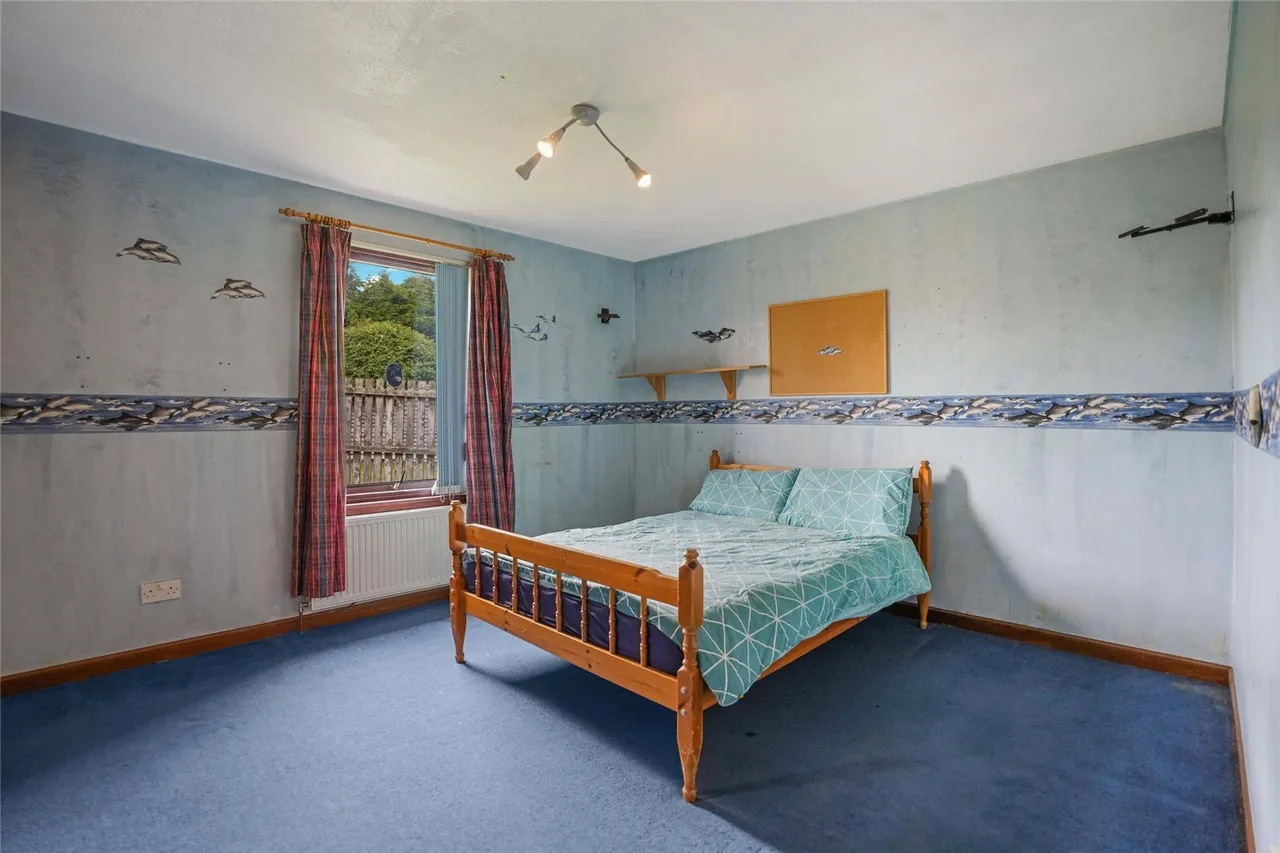 Eldindean Court, Dunfermline, Fife, KY12, photo 13