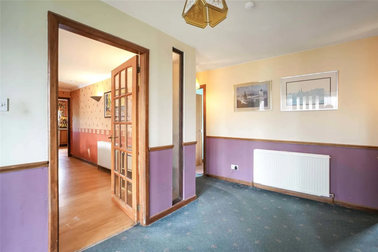 Eldindean Court, Dunfermline, Fife, KY12, photo 3