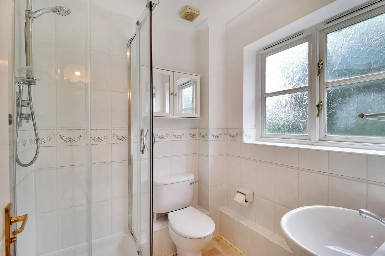 London Road, Westerham, TN16, photo 11