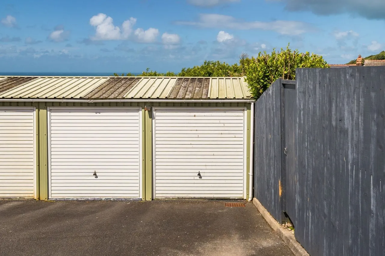 Oceanside Larkstone Crescent, Ilfracombe, EX34, photo 22