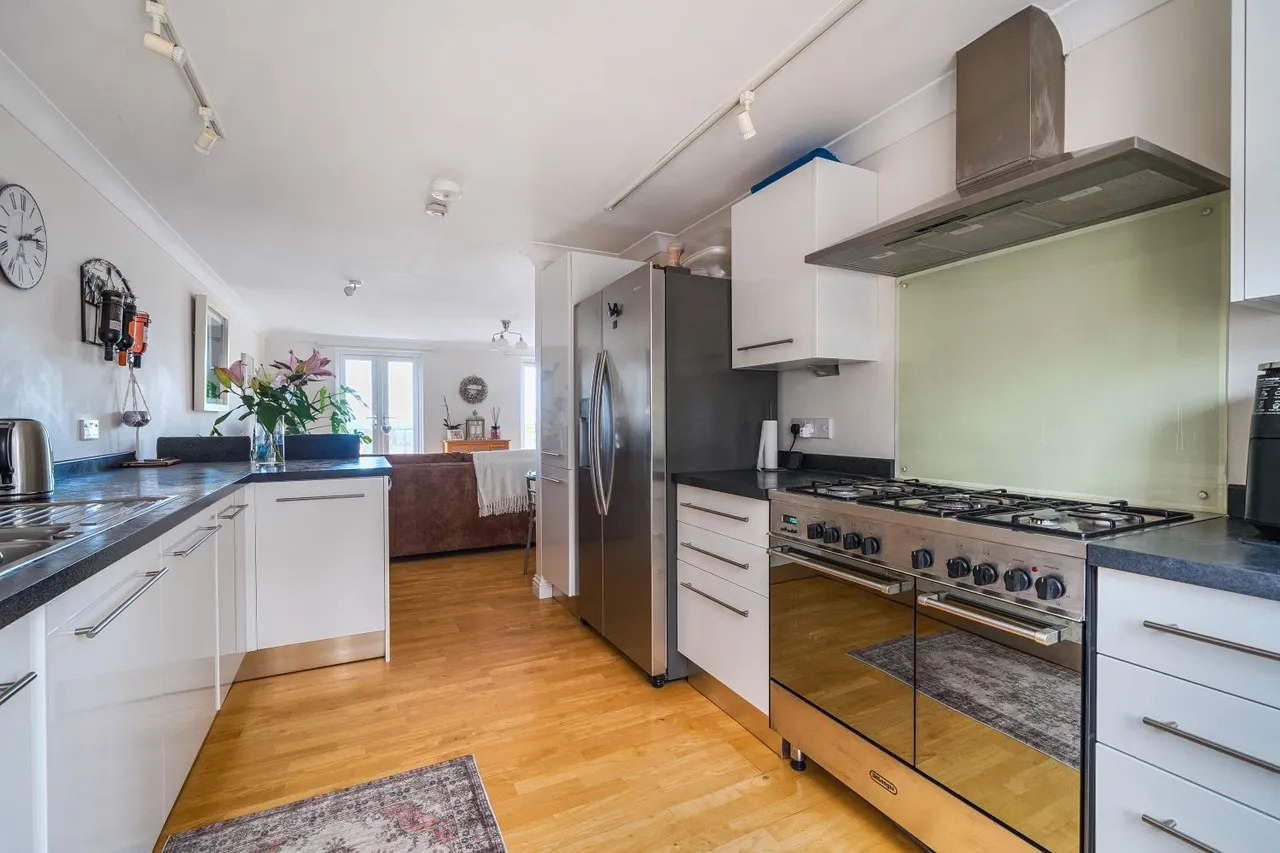 Oceanside Larkstone Crescent, Ilfracombe, EX34, photo 5