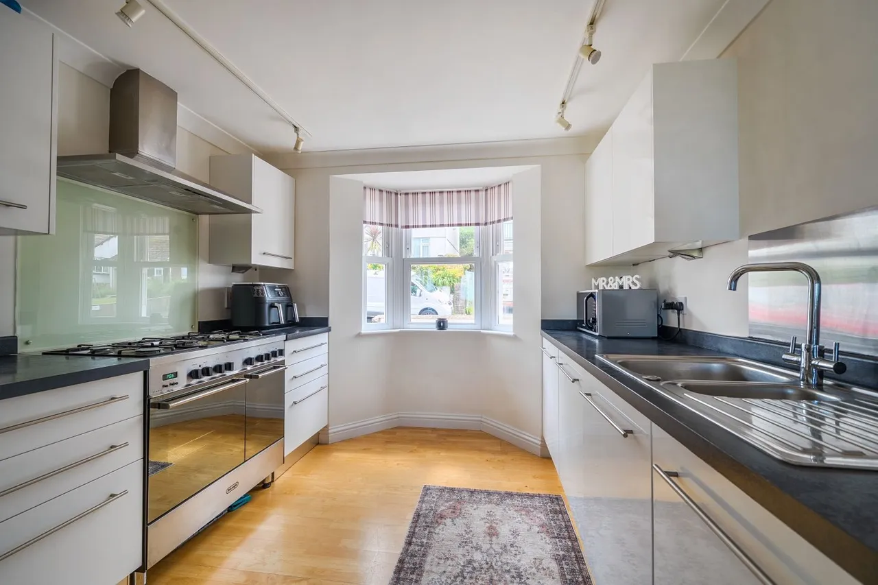Oceanside Larkstone Crescent, Ilfracombe, EX34, photo 7