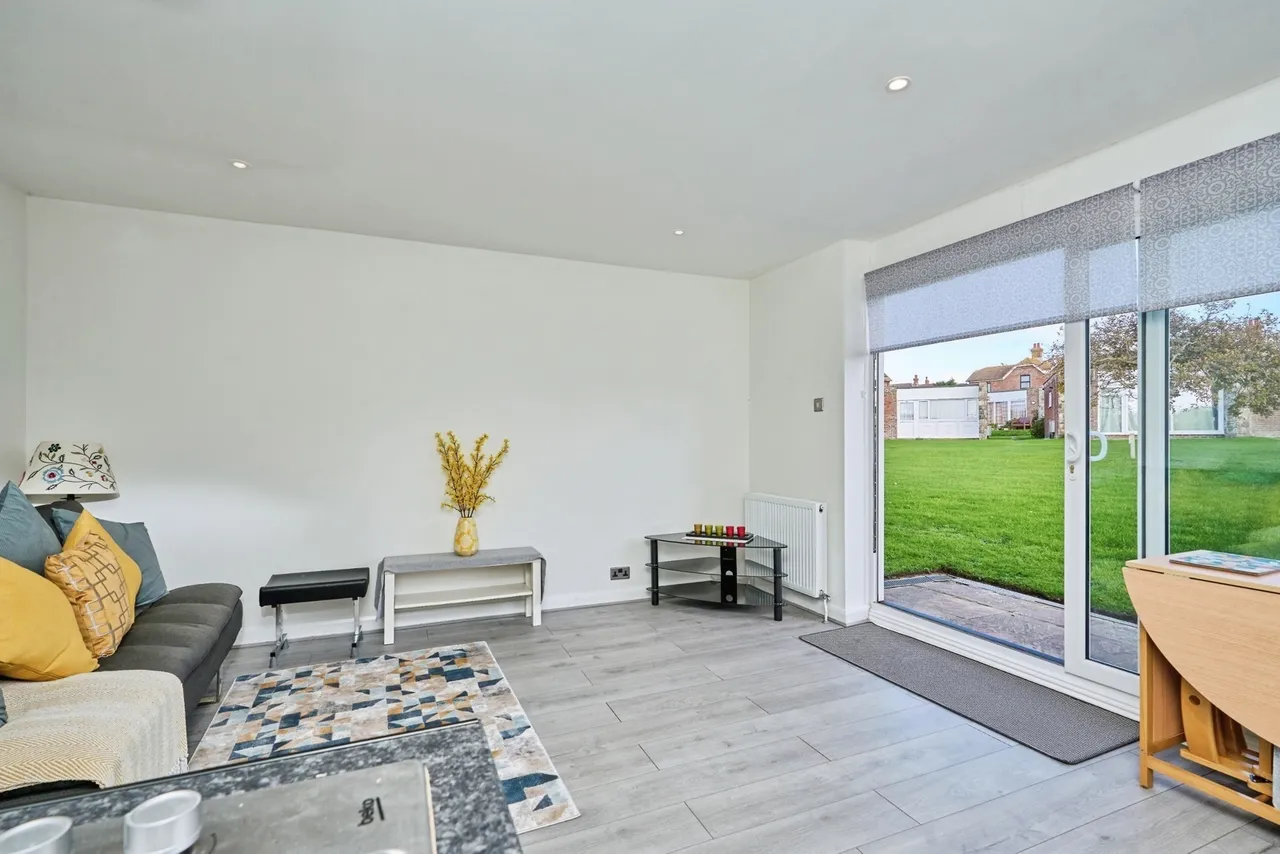 Monks Lane, Freshwater, PO40, photo 4
