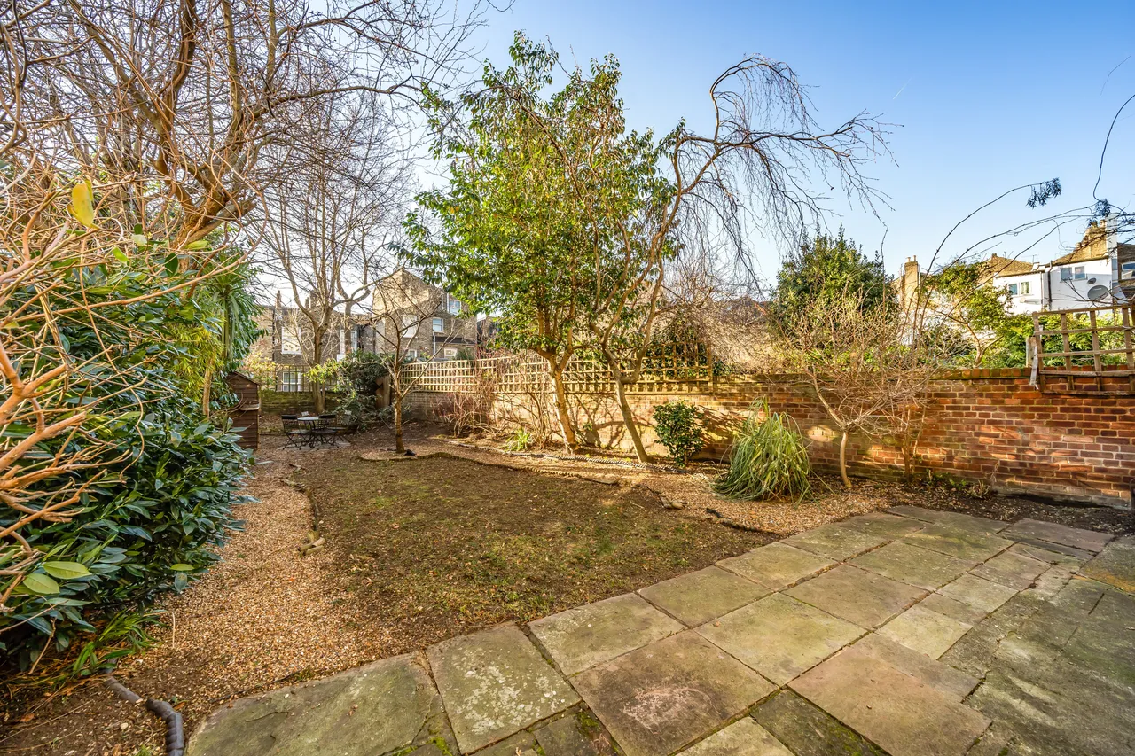 349 Amhurst Road, London, photo 2