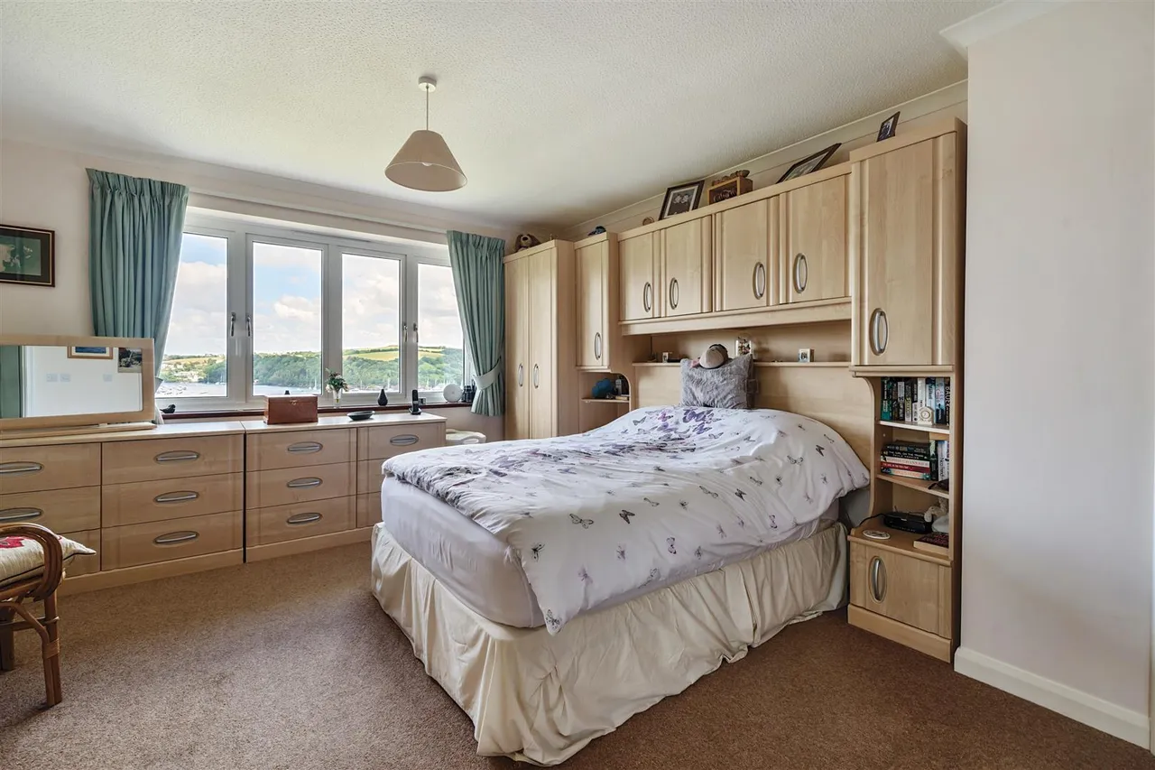 St. Saviours Hill, Polruan, photo 11