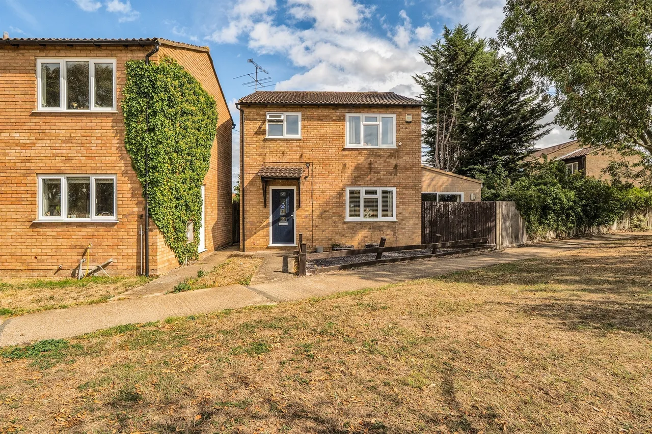 3 bed house for sale — Aysgarth Park, Maidenhead