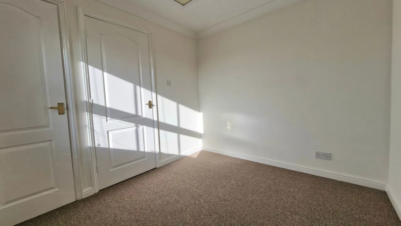 Burchnall Close, DEEPING ST JAMES, PE6, photo 13