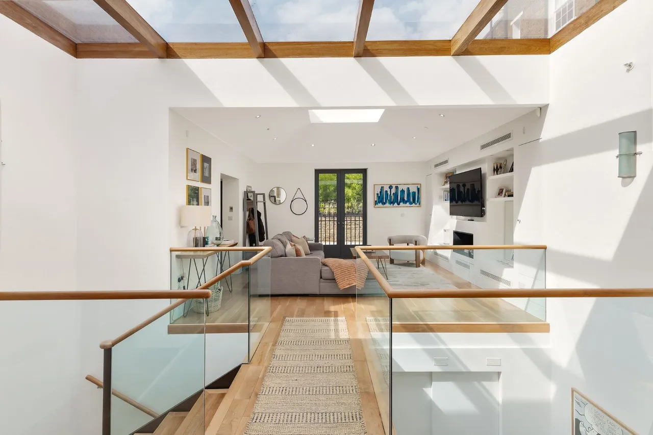 2 bed property for sale — Canning Place, London, W8 5AD