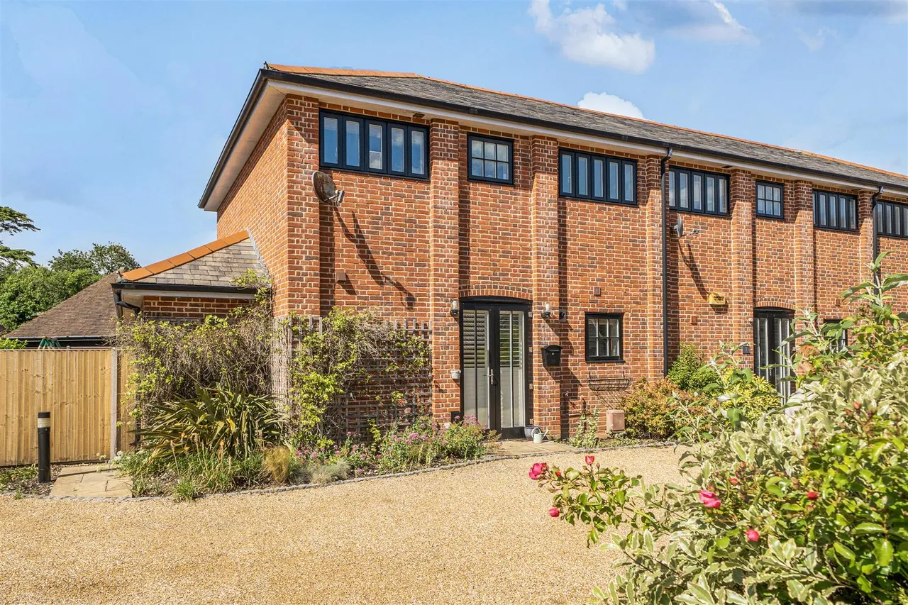 3 bed house for sale, Posbrook Lane, Titchfield