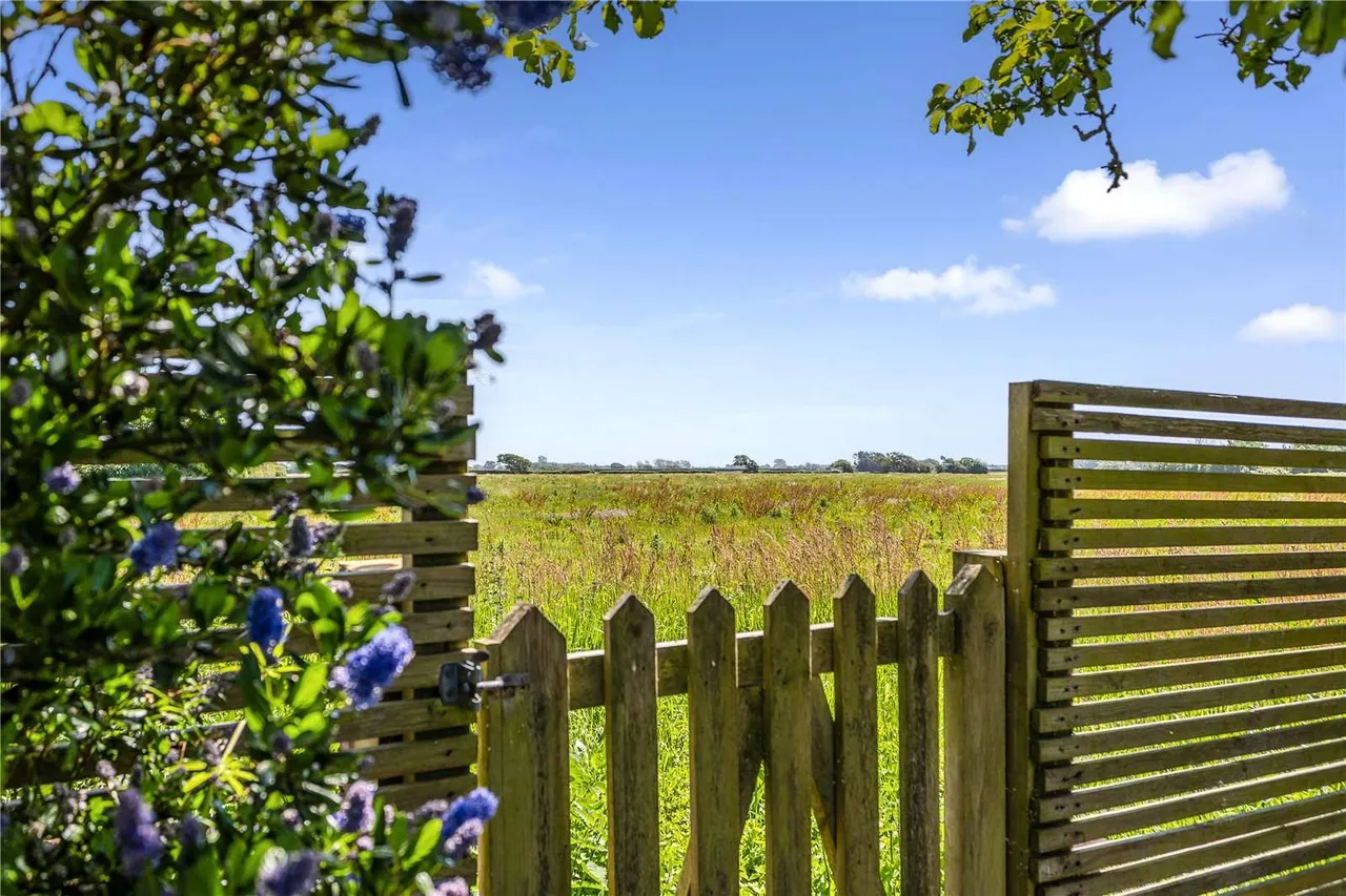 Almodington Lane, Almodington, Chichester, West Sussex, PO20 7LA, photo 3
