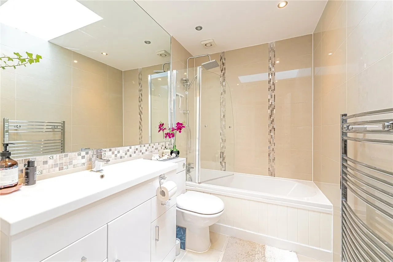 Appleby Close, Twickenham, TW2 5NA, photo 12