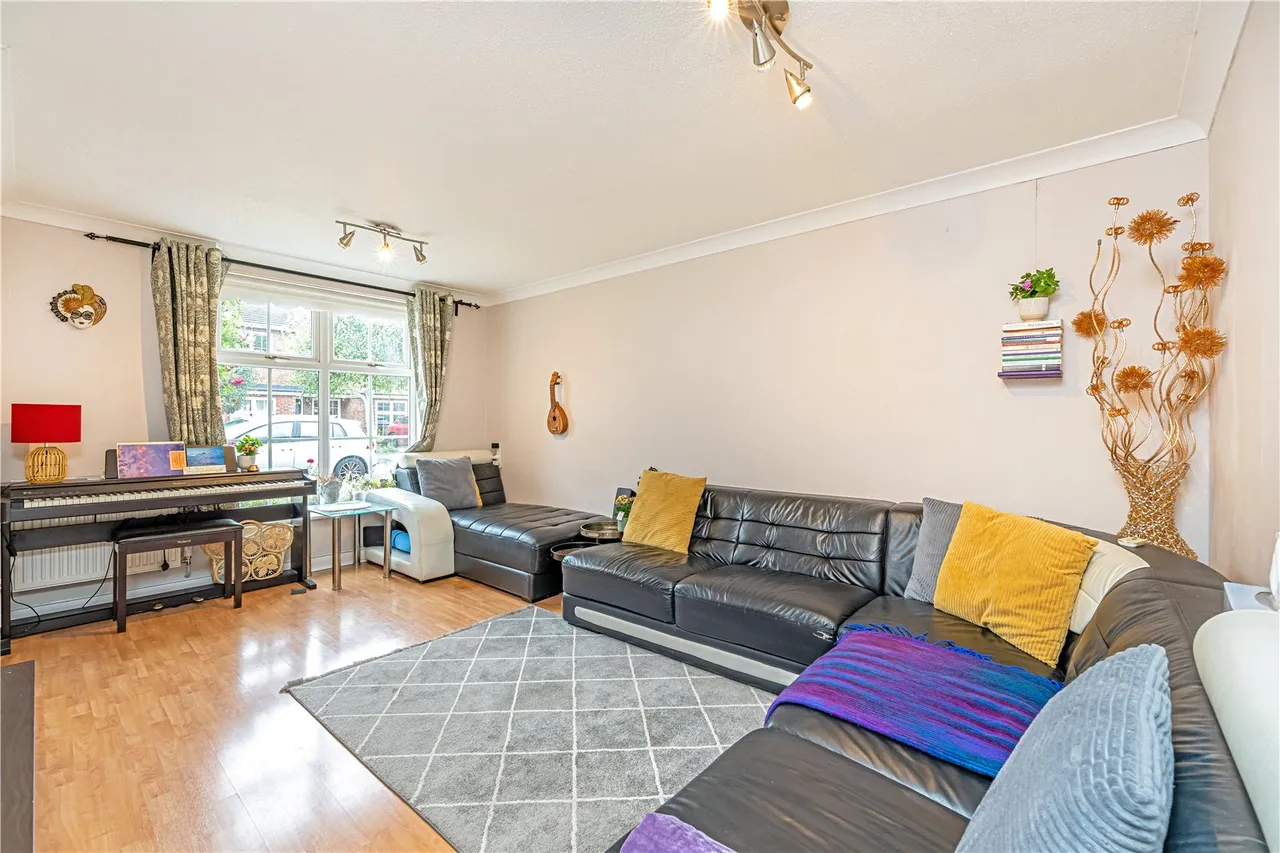 Appleby Close, Twickenham, TW2 5NA, photo 3