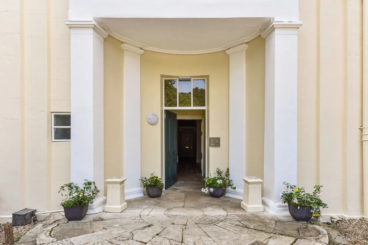 4 bed flat for sale, Bartley, SO40