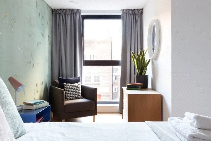 Commercial Road, London, E1, photo 5