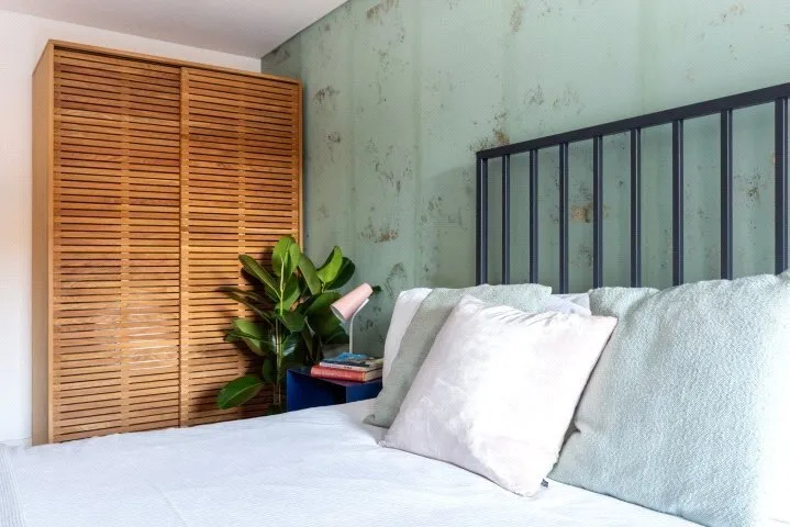Commercial Road, London, E1, photo 6