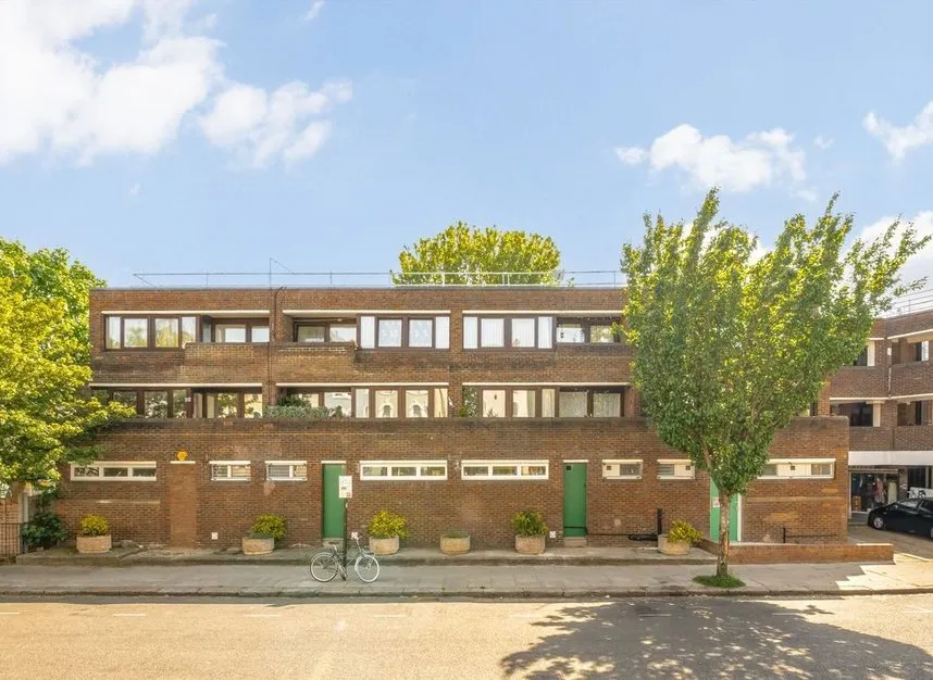 Queens Crescent, Kentish Town, NW5, photo 4