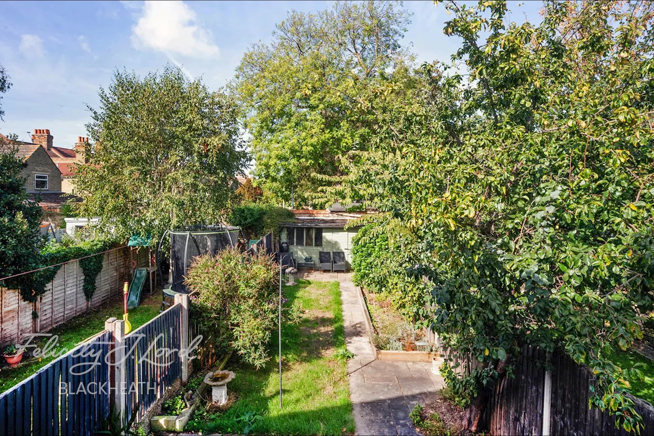 Macoma Terrace, Plumstead, photo 10