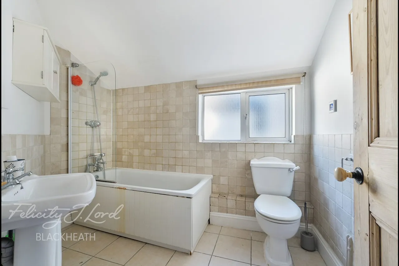 Macoma Terrace, Plumstead, photo 12