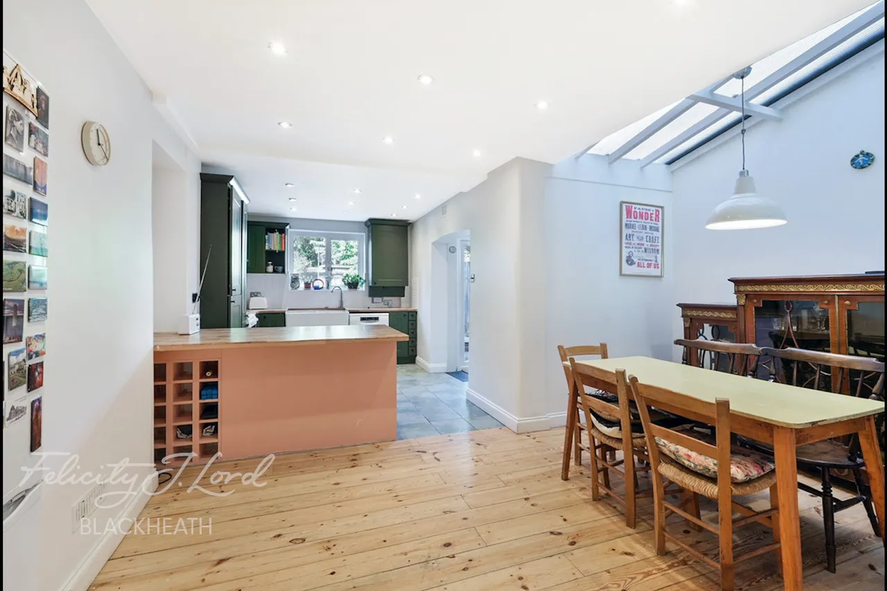 Macoma Terrace, Plumstead, photo 6