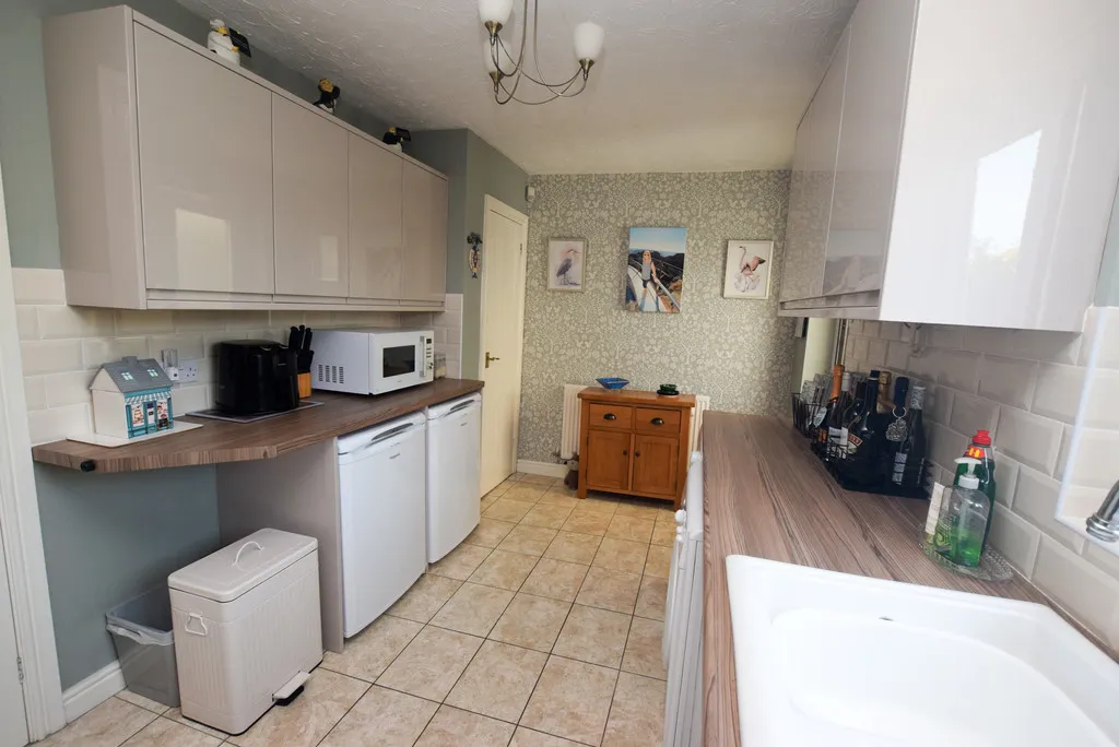 Suffolk Way, Horsehay, TF4, photo 9