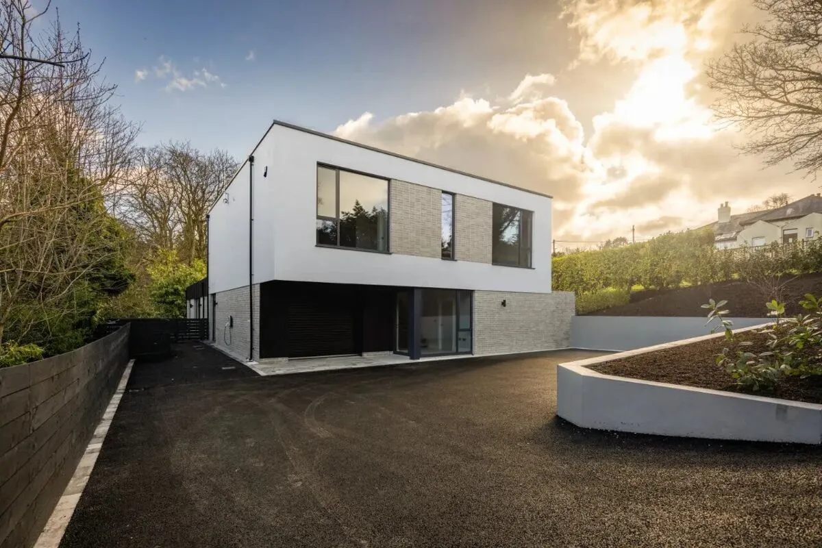 Glen Road, Cultra, BT18, photo 37