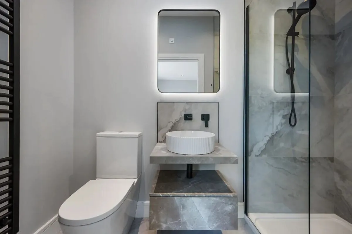 Glen Road, Cultra, BT18, photo 32