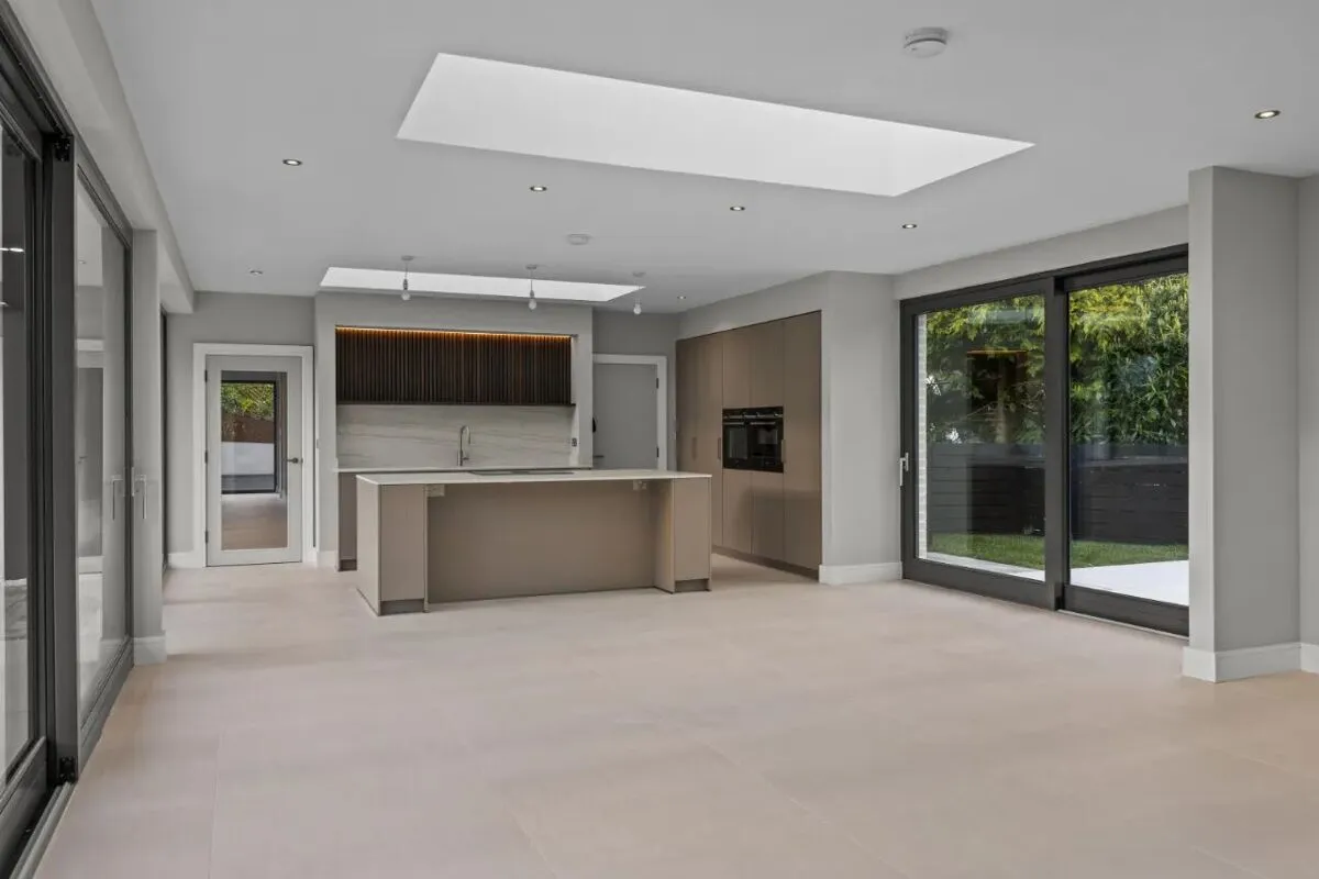Glen Road, Cultra, BT18, photo 11