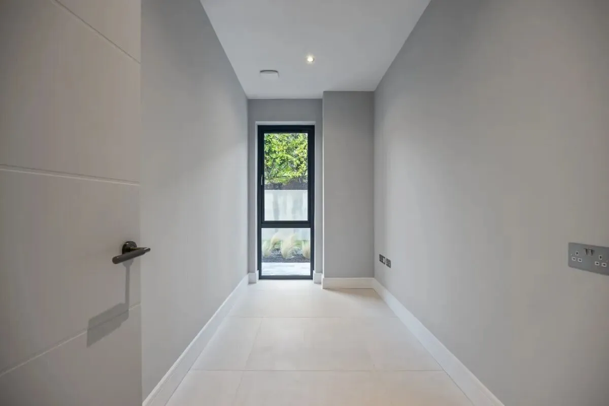 Glen Road, Cultra, BT18, photo 22