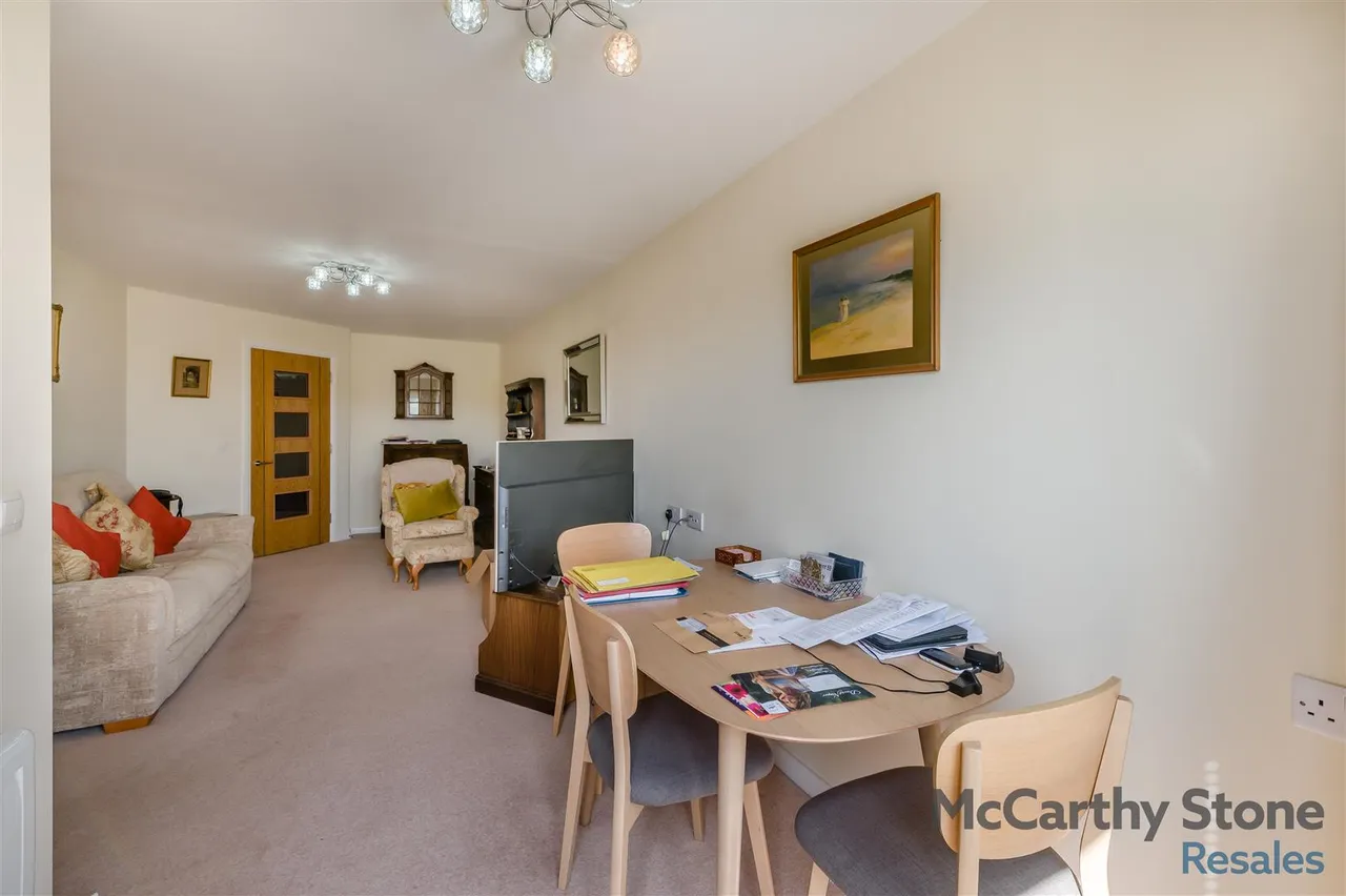 Squirrel Way, Shadwell, LS17, photo 8