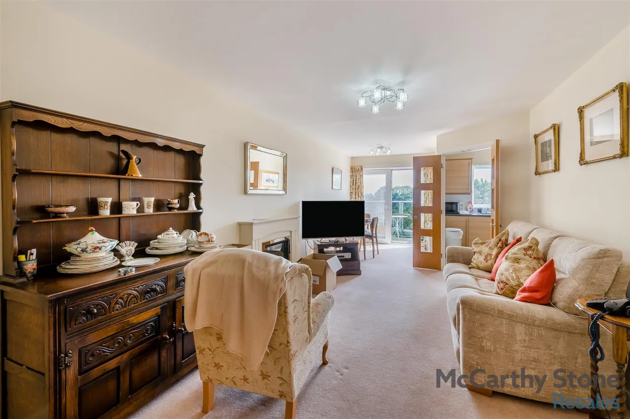 Squirrel Way, Shadwell, LS17, photo 6