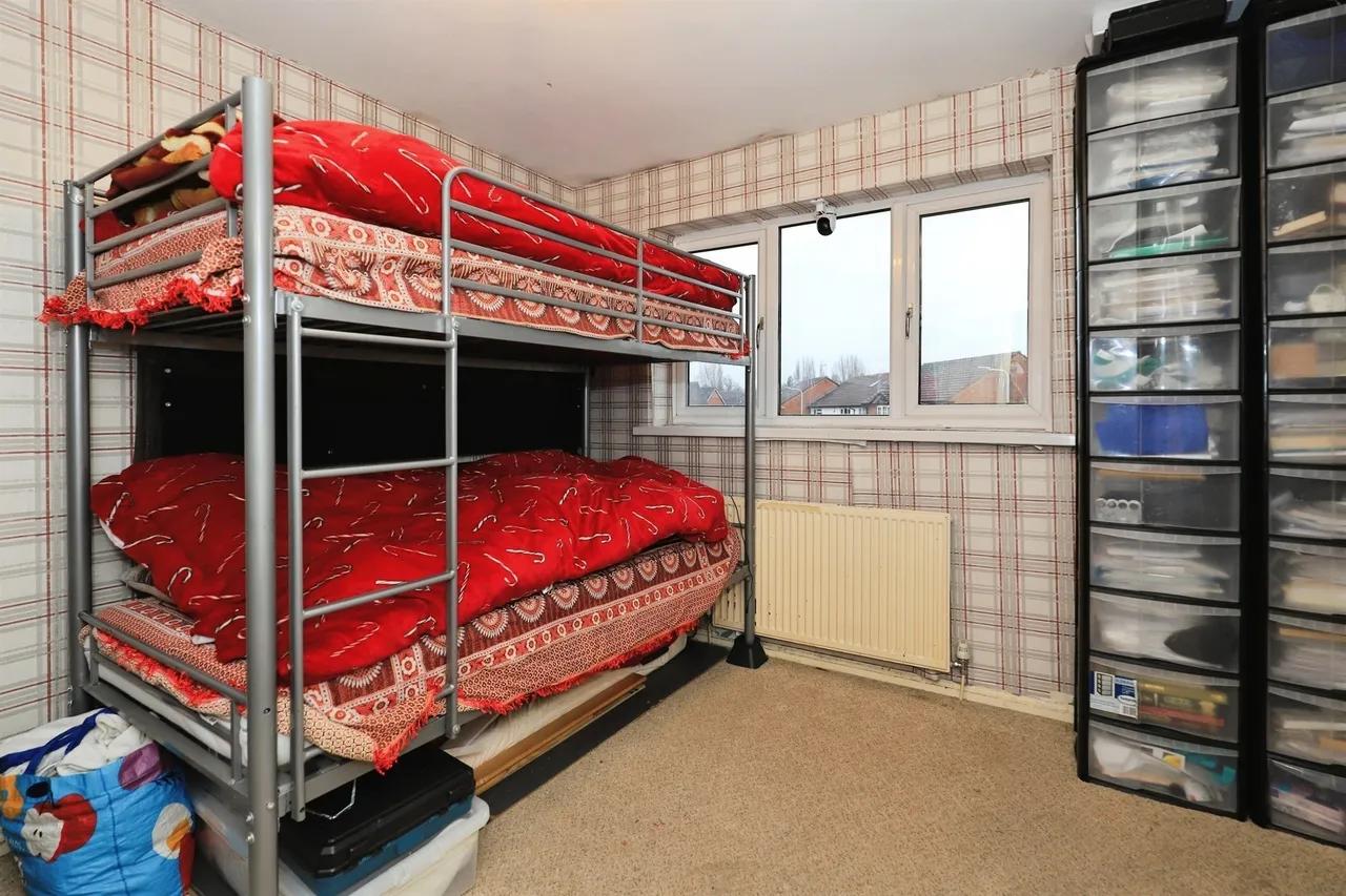 Barn Farm Close, Bilston, WV14, photo 12
