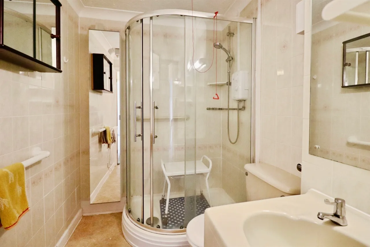 Velindre Road, Cardiff, CF14, photo 4