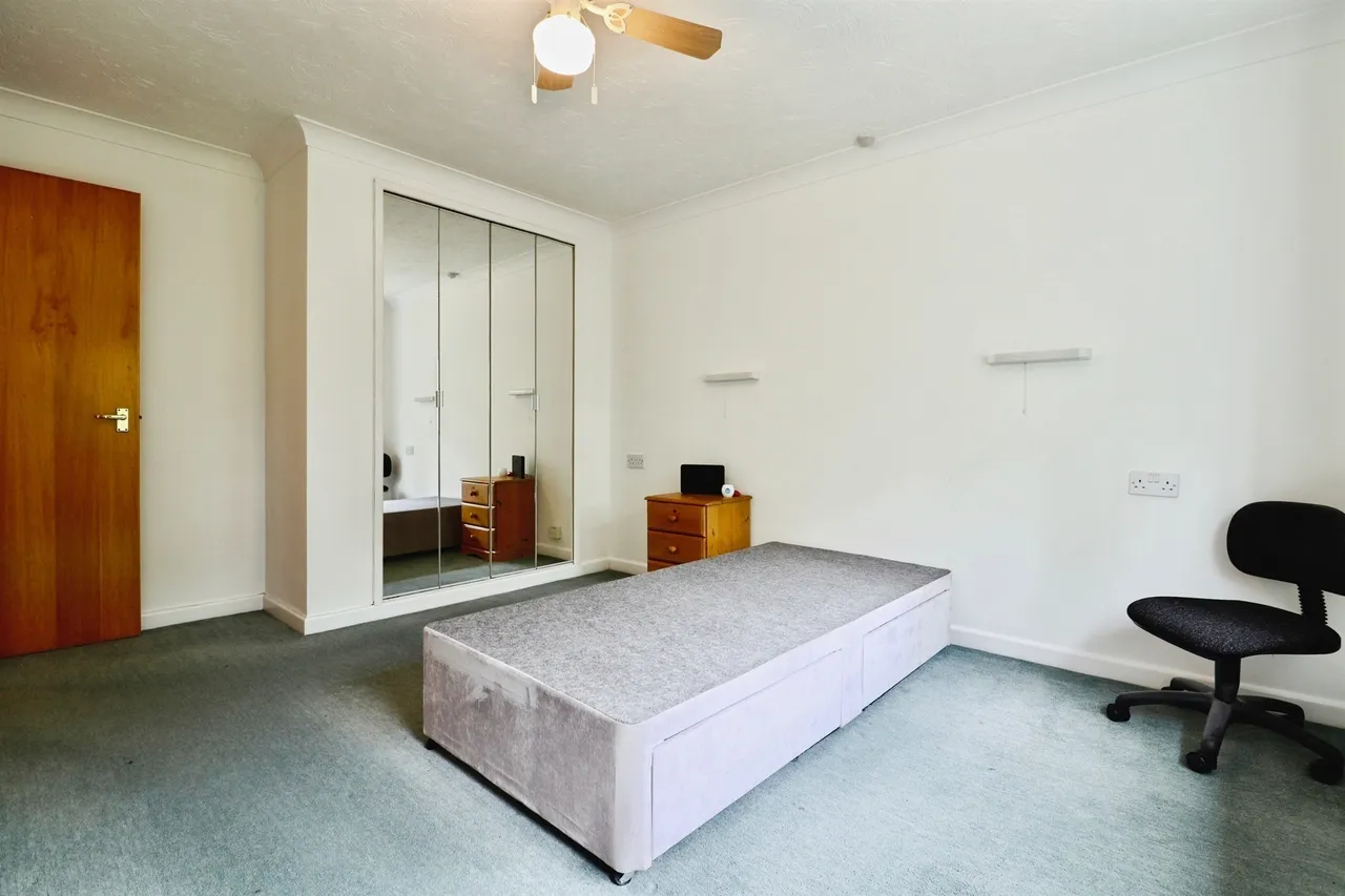 Velindre Road, Cardiff, CF14, photo 16