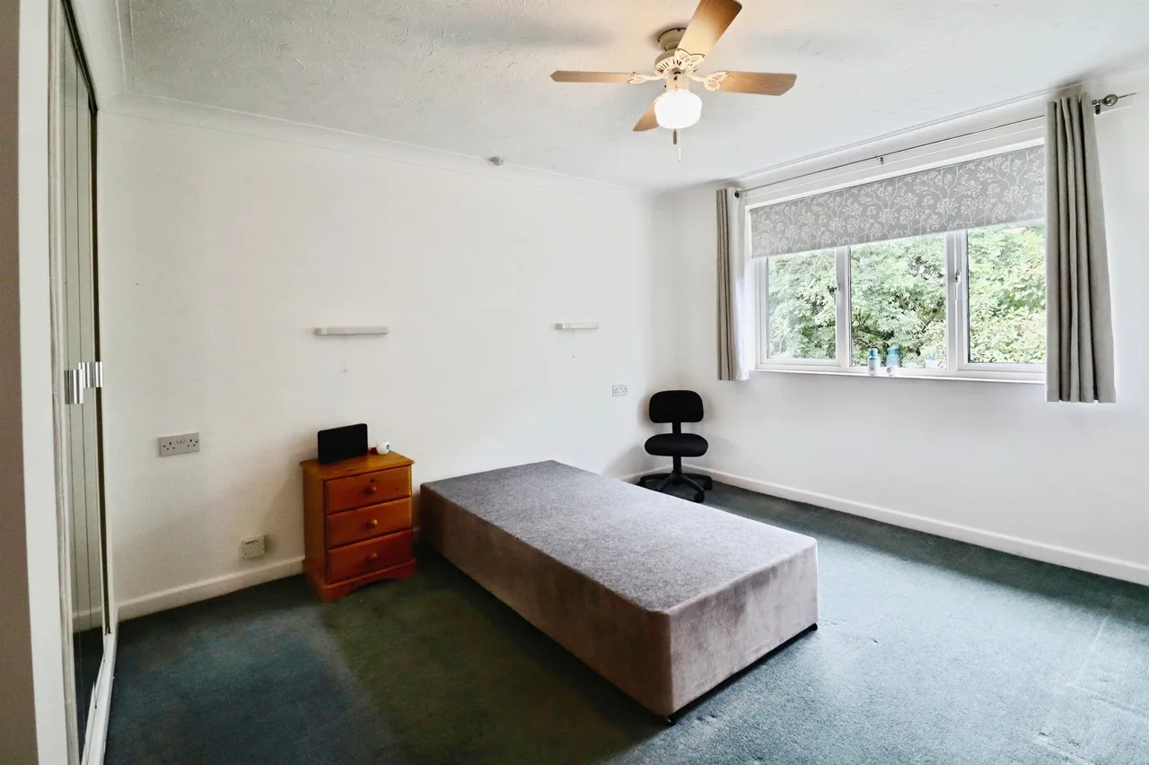 Velindre Road, Cardiff, CF14, photo 6