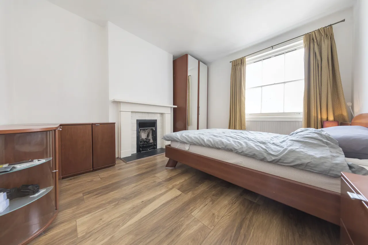 Flat 5, 8 Elvaston Place, London, photo 4