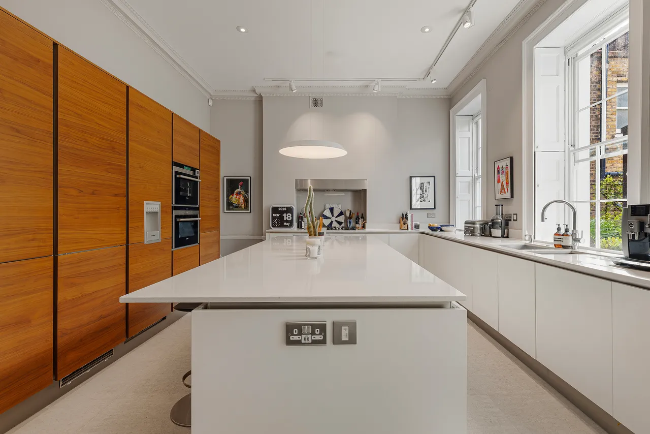 Langham Street, Marylebone, London, photo 6