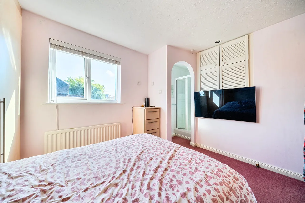Addison Gardens, Odiham, Hook, RG29 1AS, photo 12
