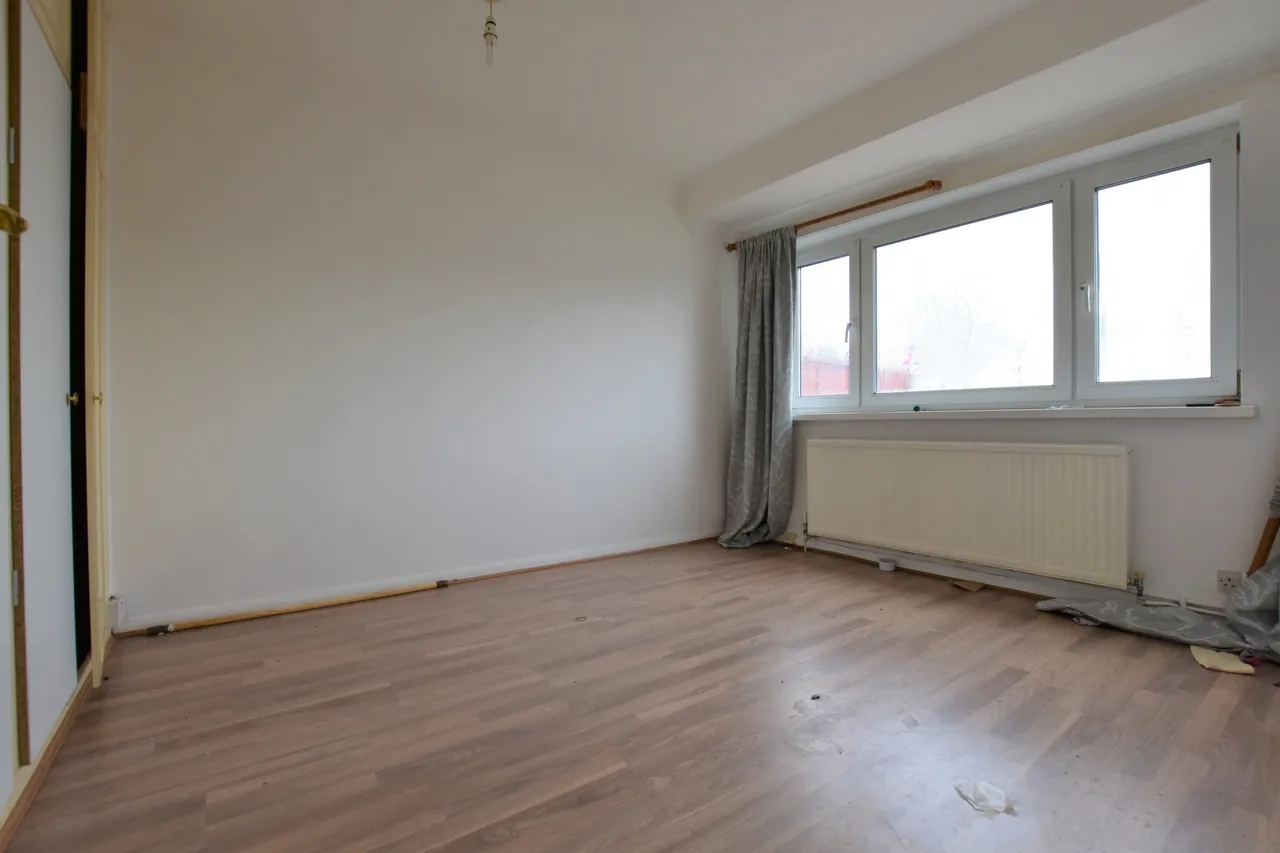 Clayhill Crescent, Mottingham, SE9 4JB, photo 4