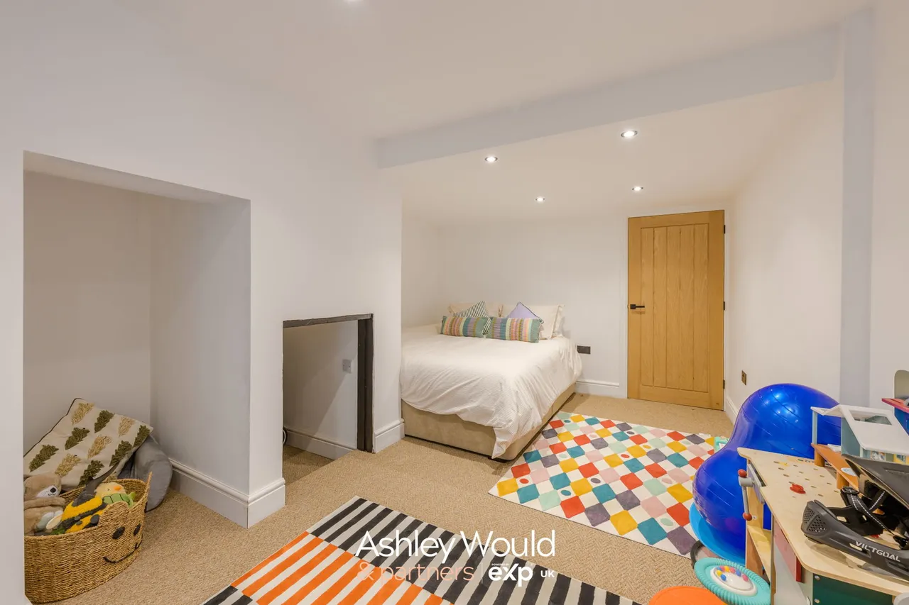 Senneleys Park Road, Birmingham, B31, photo 12