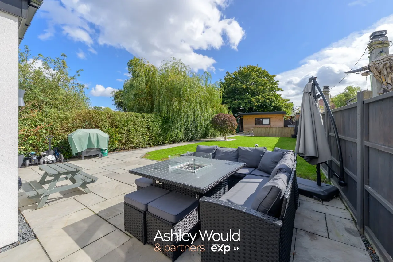 Senneleys Park Road, Birmingham, B31, photo 19