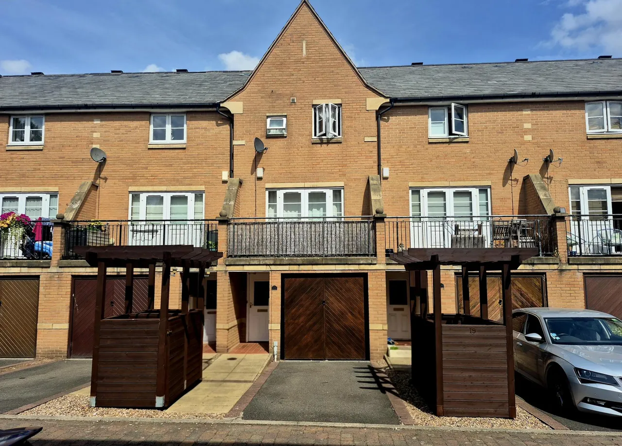 3 bed house for sale, Portland Close, Chesterfield, S41