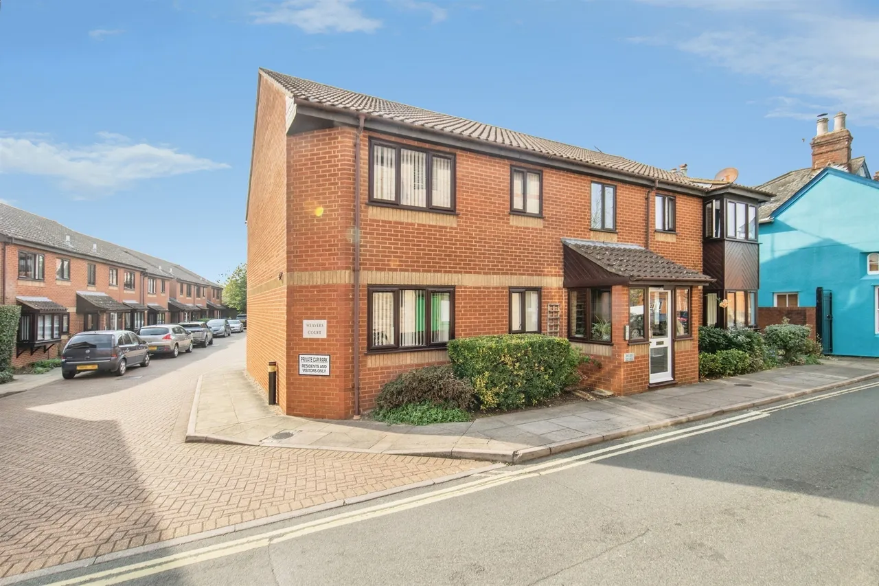 Weavers Court, Sudbury, CO10, photo 9