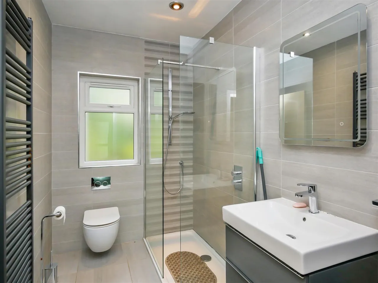 Saintfield Road, Belfast, BT8, photo 10