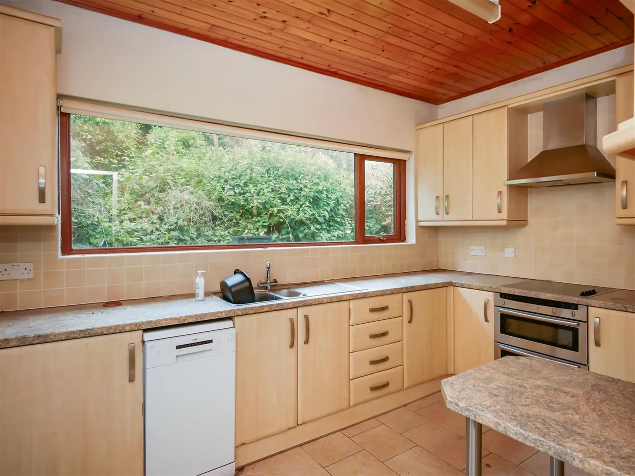 Saintfield Road, Belfast, BT8, photo 6