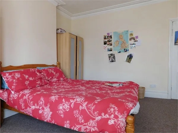 Seward Road, London, W7 2JL, photo 2