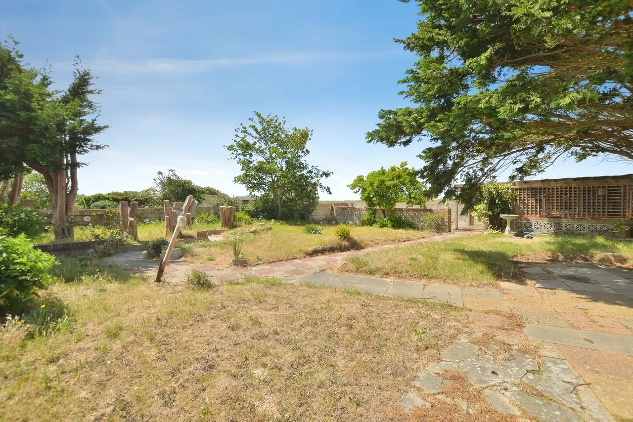 Leonard Road, Greatstone, New Romney, Kent, TN28, photo 6