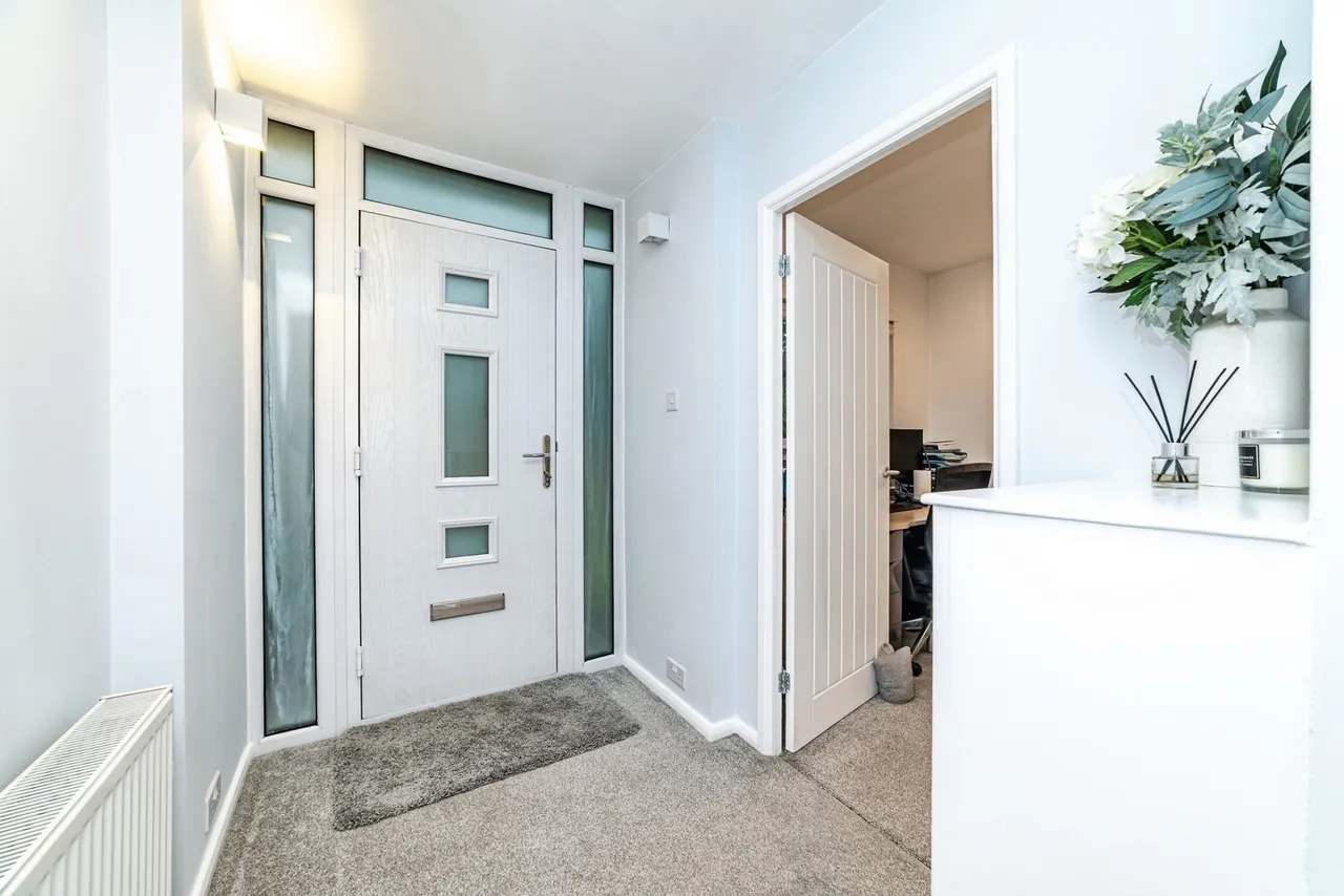 New Road, Tadley, RG26, photo 2