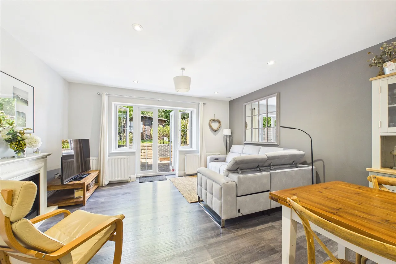 Thorndown Lane, Windlesham, GU20, photo 3