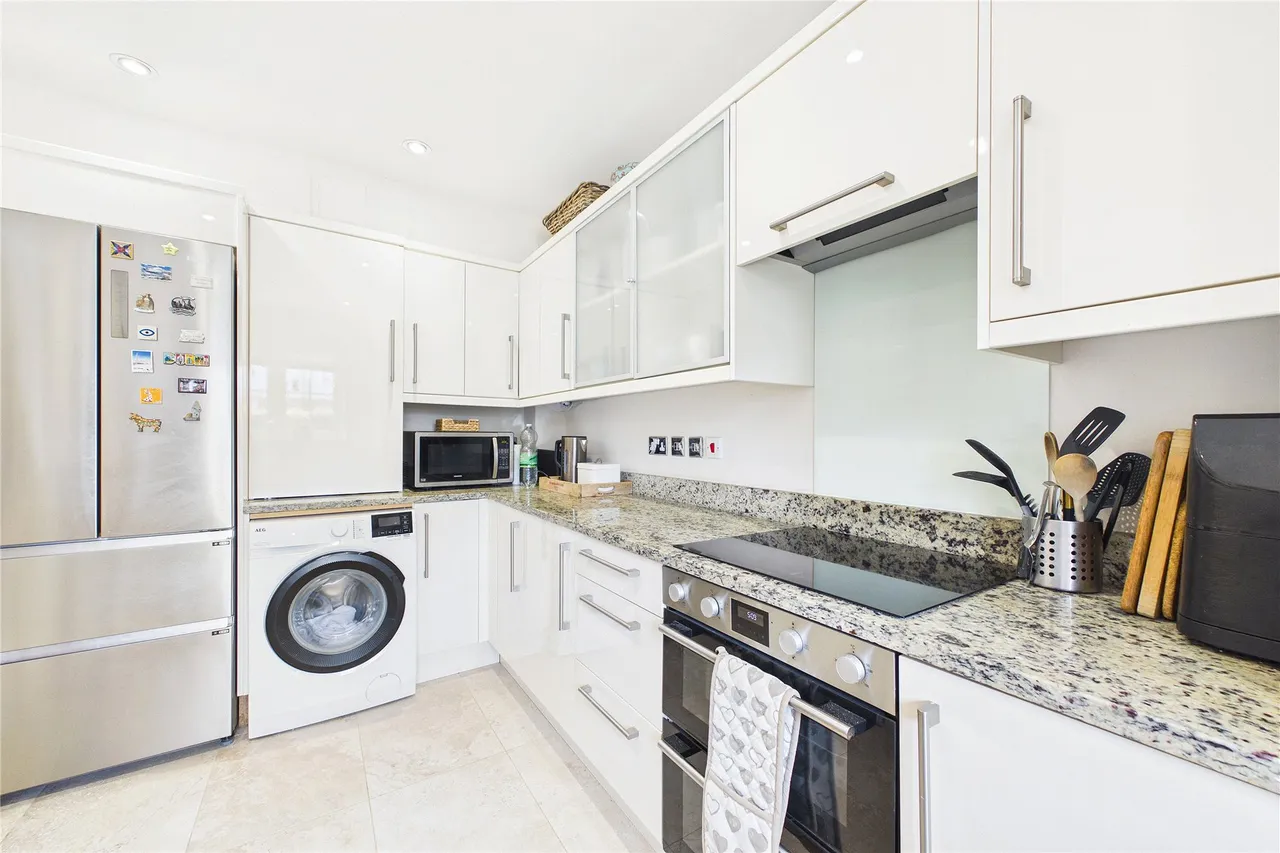 Thorndown Lane, Windlesham, GU20, photo 6