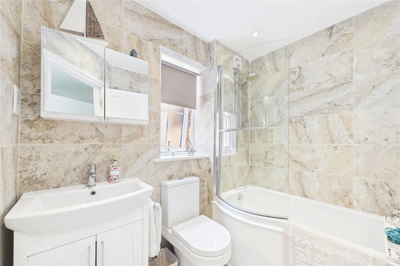 Thorndown Lane, Windlesham, GU20, photo 8